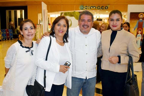 19112019 Nena, Isabel, Carlos y Gabriela.