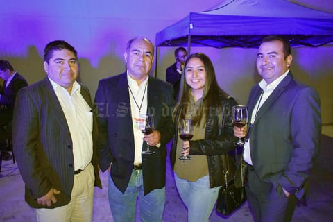 21112019 RECIENTE EVENTO.  Francisco, Raúl, Laura y Alejandro.