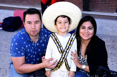 21112019 Linda Gallardo, Max Magallanes y Manuel Magallanes.