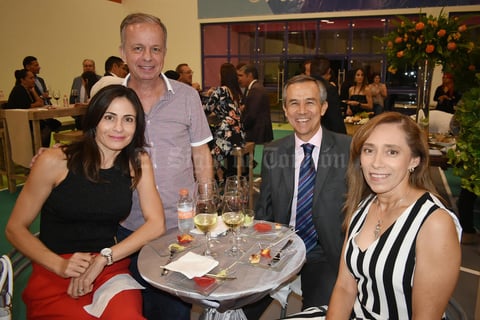 22112019 INAUGURAN EDIFICIO EDUCATIVO.   Isabel, Luis, Javier y Adriana.