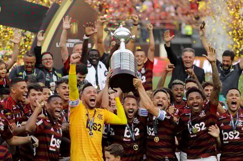 Flamengo revivió en la final en el estadio Monumental de Lima con una remontada inolvidable.