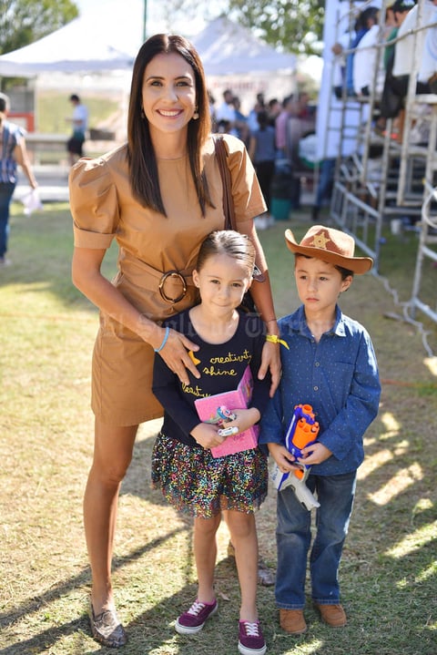 Gaby, Victoria y Rodrigo