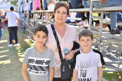 María Teresa, Eduardo y Emilio