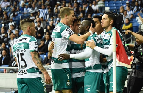 SANTOS VS MONTERREY 


 Cuartos de final entre Santos Laguna y Rayados de Monterrey Santos 2. Monterrey 3 primer tiempo Apertura 2019