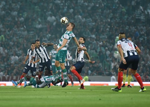 SANTOS VS MONTERREY CUARTOS DE FINAL


 Cuartos de final entre Santos Laguna y Rayados de Monterrey juego de vuelta Liga MX 2019