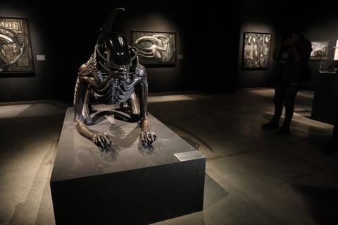 'Lo que se busca es colocar a Giger en el lugar que le corresponde en el arte contemporáneo', señalaron los presentadores.