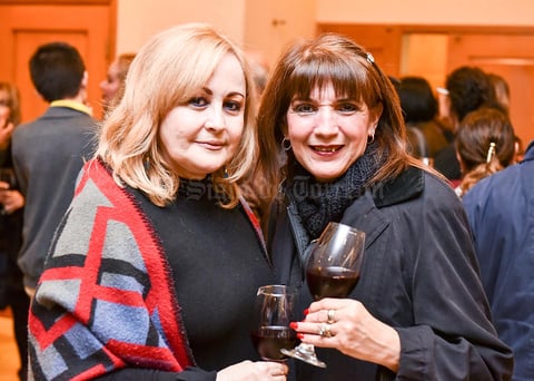 02122019 CELEBRAN.  Patricia y Leticia.