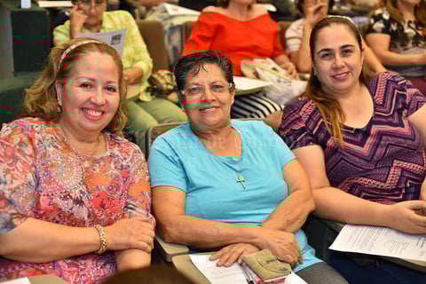 03122019 APRENDEN DE COCINA.  Loretta, Mary y Wendy.