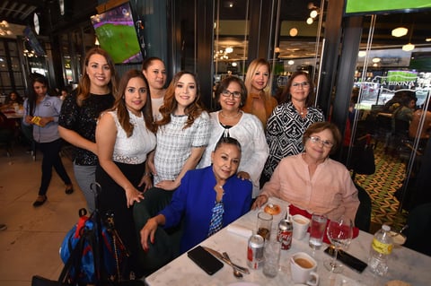04122019 PRONTO SERá MAMá.  Goretti Duarte recibió felicitaciones y regalos por parte de las invitadas a su prenatal.