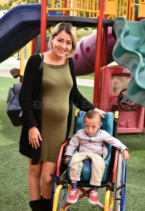 04122019 Alejandra Moreno y Yannick.