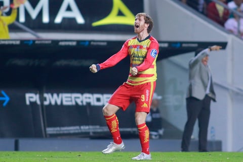 Monarcas Morelia derrota 2-0 al América en el Estadio Morelos