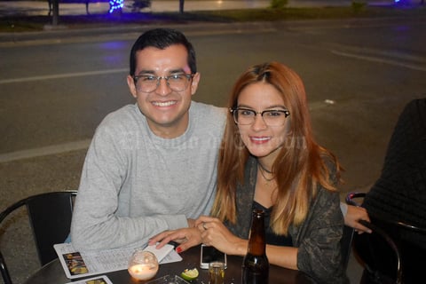 06122019 Alexis y Casandra.