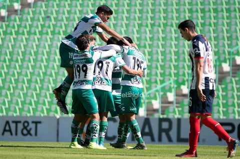 Segundo gol Adrían Lozano Adrián Lozano, Osmar Ruí


Adrián Lozano Magallanes #191 Medio Santos
Osmar Osvaldo Ruíz Chairez #199 Delantero Santos

Santos vs Monterrey

en Estadio Corona - domingo  8 de diciembre de 2019 11:00h

Santos Laguna vs Monterrey

Semifinal sub20, guerreros vencen 2 a 0 a rayados en el Estadio Corona