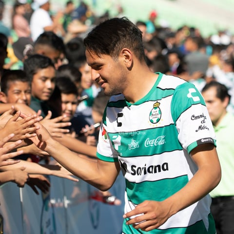 Adrián Lozano


Adrián Lozano Magallanes #191 Medio Santos

Santos vs Monterrey

en Estadio Corona - domingo  8 de diciembre de 2019 11:00h

Santos Laguna vs Monterrey

Semifinal sub20, guerreros vencen 2 a 0 a rayados en el Estadio Corona
