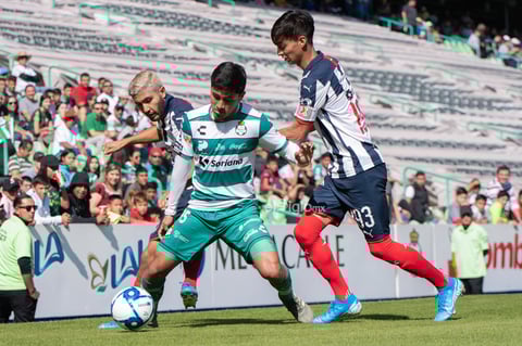 Daniel Parra, Diego Medina


Daniel Alexis Parra Durán #193 Defensa Monterrey
Diego Javier Medina Vázquez #195 Medio Santos

Santos vs Monterrey

en Estadio Corona - domingo  8 de diciembre de 2019 11:00h

Santos Laguna vs Monterrey

Semifinal sub20, guerreros vencen 2 a 0 a rayados en el Estadio Corona