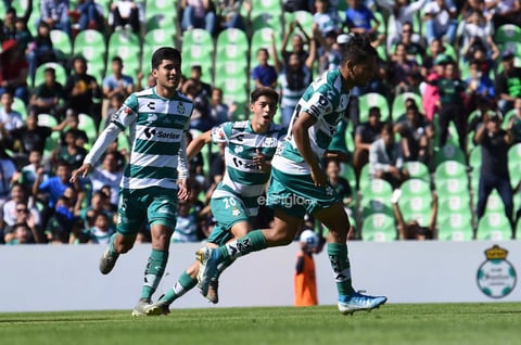 SANTOS LAG VS RAYADOS DE MTY. SUB-20


 Semifinal Santos Laguna Sub-20 gana 2 goles a 0 al conjunto de Rayados de Monterrey