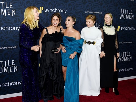 Las actrices desfilaron sonrientes y relajadas por la alfombra roja