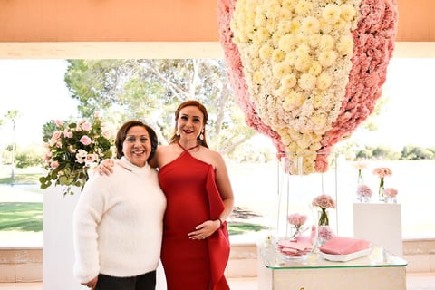 08122019 PRONTO SERá MAMá.  Alejandra Urby de Cuéllar acompañada por su mamá Rosario Castro.
