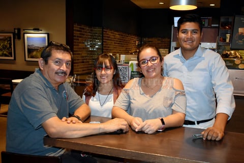 09122019 Everardo, Ana Yatzi, Crista y Orlando.