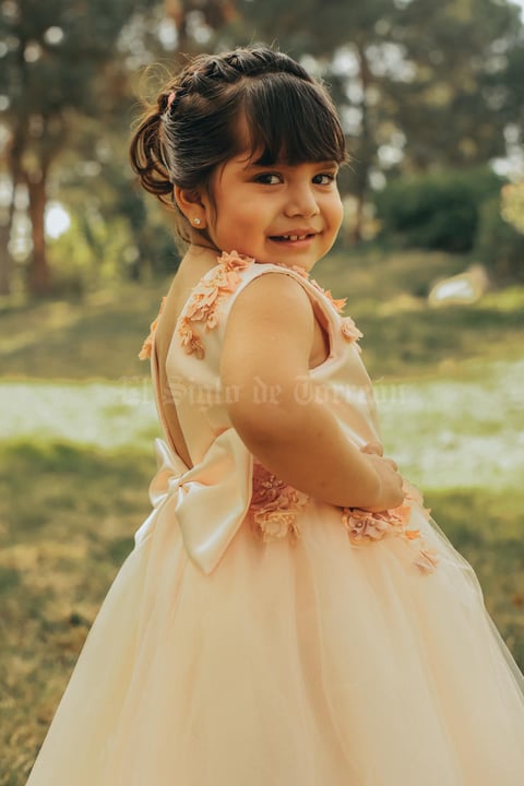 08122019 El 16 de noviembre, Victoria Varela Reyes celebró sus tres años de vida, así como su presentación religiosa, estuvo en todo momento acompañada por sus padres, Fernando Varela Gutiérrez y Naima Reyes Villegas.