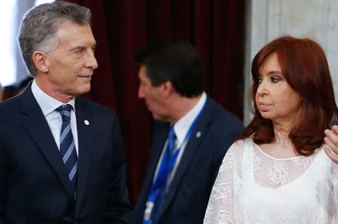 Alberto Fernández juró el cargo de jefe de Estado.