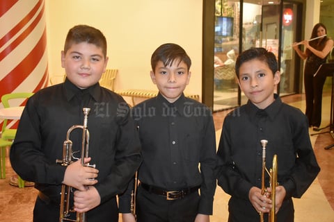 11122019 JóVENES MúSICOS.  Diego, Juan Luis y Ángel Santiago.