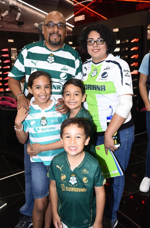 11122019 FAMILIA GUERRERA.  Ulises, Pilar, Ximena, Carlos Ulises y David.