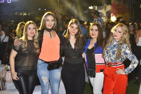 Ale, Gaby , Lily, Cristy y Dany
