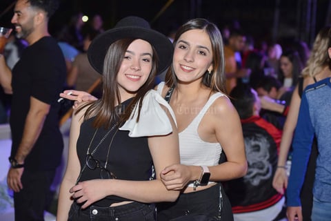 Mónica y Maryfer