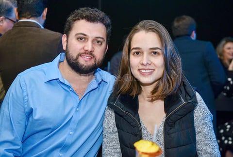 Guillermo Avila y Angela Mourey.