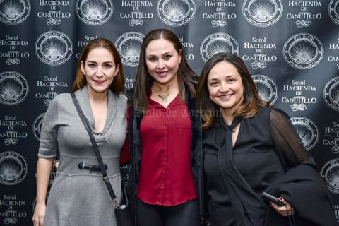 Marcela,Fernanda y Priscila.