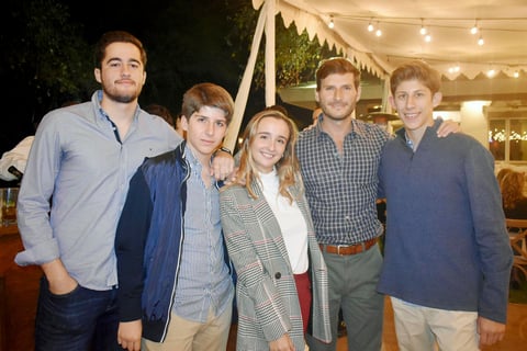 Ernesto, Diego, Ana, Daniel y Armando