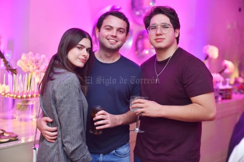 Ana Paula, Diego e Iván,