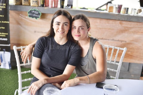Daniela y Mónica