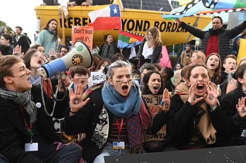 Protestaron en la Cumbre del Clima, que se realiza en Madrid.