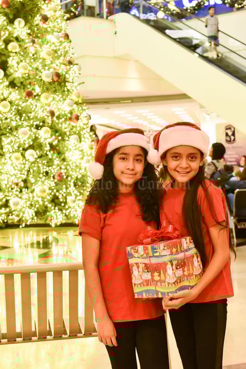 12122019 Adriana y Danna.