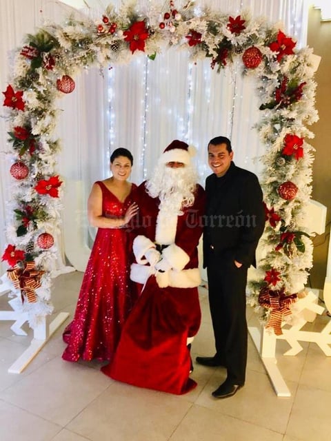 14122019 POSADA NAVIDEñA . Reyna de Álvarez y Carlos Álvarez.