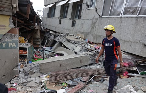 Además, el terremoto dejó víctimas mortales.