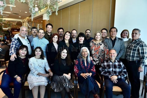 15122019 SE REENCUENTRAN.  Exalumnos de la Secundaria Federal #1.