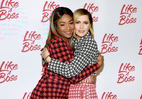 Tiffany Haddish y Rose Byrne.