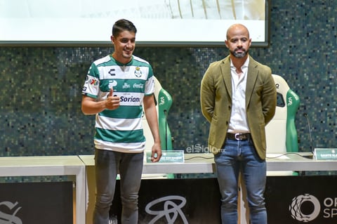 Erick Sotomayor Ruiz


 NUEVO REFUERZO CLUB SANTOS LAGUNA VAN RANKIN.