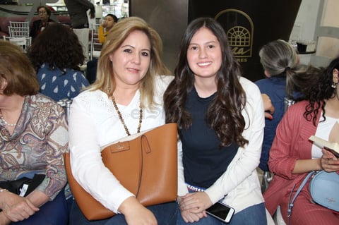 Presentan pasarela de Porte Casual