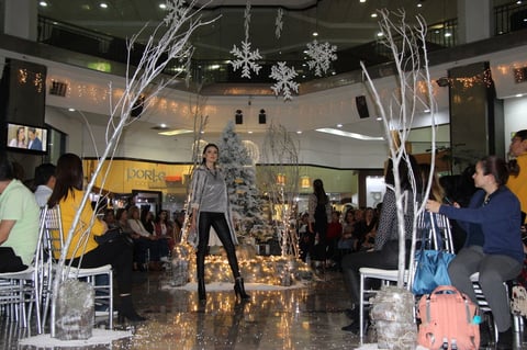 Presentan pasarela de Porte Casual