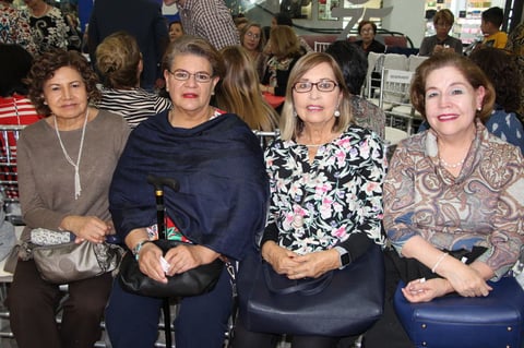 Presentan pasarela de Porte Casual