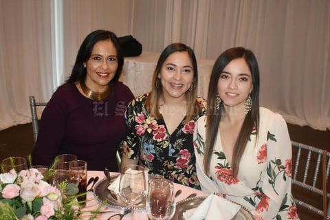 17122019 Anilú, Mariana y Yoseline.