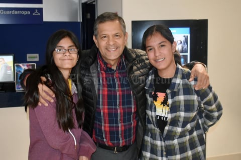 18122019 Regina, Arturo y María Fernanda.