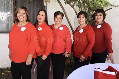17122019 ENTRE AMIGAS.  Mirna, Margarita, Chayo, Silvia y Aracely.