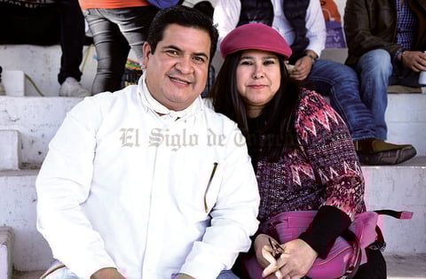 18122019 EN PAREJA.  Luis y Rosy.