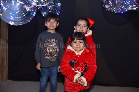 20122019 CONCIERTO NAVIDEñO.  Santiago, Regina y Renata.