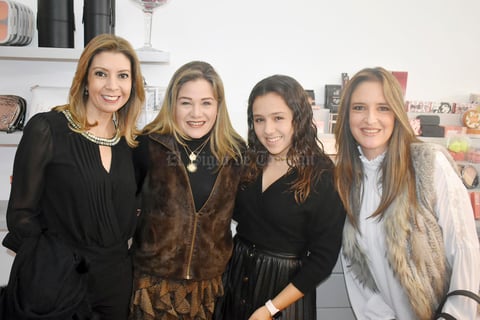 Katia, Ana, Isabela y Paty